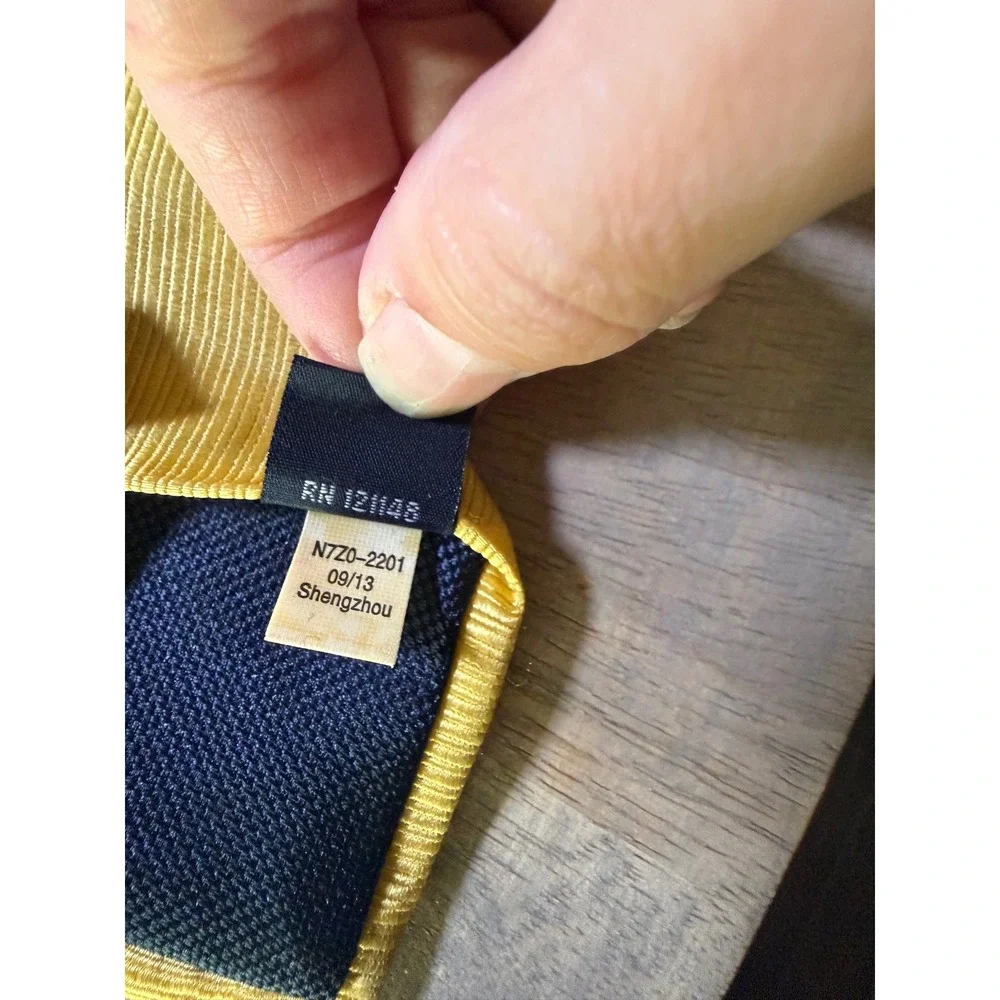 Nautica Boys Zipper Necktie 100% Silk Ribbed Texture Yellow One Size